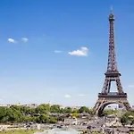 Amazing Stylish Studio, Well Located Near Metro, Bastille Neighborhood