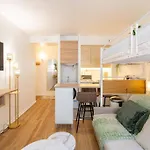 Amazing Stylish Studio, Well Located Near Metro, Bastille Neighborhood