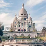 Montmartre With Private Courtyard