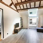 Appartement Place Des Vosges, Marais Bastille