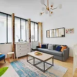 Duplex Pour 6 A Republique Confort Et Centralite