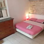Studio Sur Cour A Deux Pas Du Canal Saint-Martin