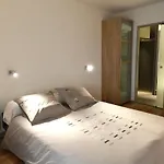 Heart Of Le Marais Apartment