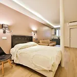 Blue Nights Apartments - Sebastopol