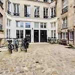 Duplex Center Of Paris By Studioprestige