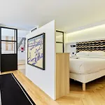 Duplex Center Of Paris By Studioprestige