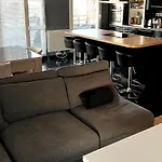 Room In Montrouge