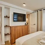 Superb Apartment Center Of Paris By Studio Prestige