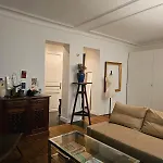 Buttes Chaumont Apartement
