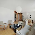 Cosy Flat In The Heart Of Paris - Mobility Lease