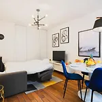 Bnbnook - Cozy 1Br Steps From Notre-Dame & Seine