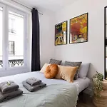Cozy Studio - Eiffel Tower - Sleeps 2P