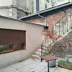 House In Menilmontant