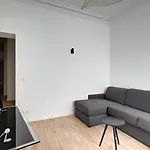 Bluestay 854 - Superb Apartment In Paris