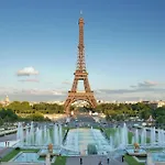 Splendid Apartment In The Heart Of The Chic 16Th