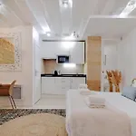Pick A Flat\'S Apartment In Bastille - Rue Amelot
