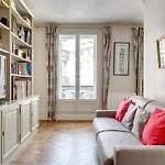 Mon Amour - Vrai Appartement Parisien - Paris Centre- Cosy Modern & Comfort - Free Travel Guide - Offre Speciale Famille - Special Offer