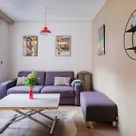 Paris Marais Bouquet Residence