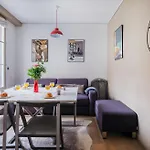 Paris Marais Bouquet Residence