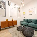 Cia - Flat On Rue La Fayette