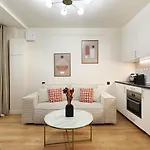 Pick A Flat\'S Apartment In Opera - Rue Grange Bateliere