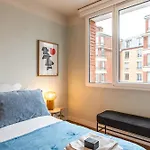 Luxury Flat For 6 People With Balcony - Near Metro