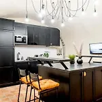 Keyz - Spacious 2Bd In The Heart Of Le Marais