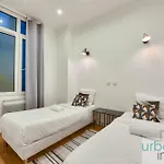 Urban Flat 34 - Beautiful 3 Bedroom Paris Louvre