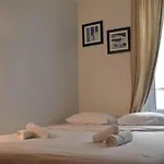 Charming Apartment Near The Eiffel Tower