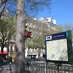 Charming Apartment Near The Eiffel Tower