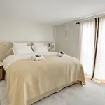 Elegance Et Confort Au Coeur De Paris