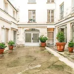 Chatelet Flat