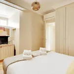 Pick A Flat\'S Apartment In Invalides - Avenue De Breteuil