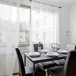 Lea Suite Beautiful Parisian Studio