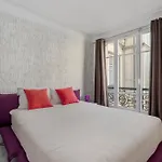 4 Bedroom Avenue Kleber
