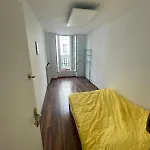 Seemingly Well Placed 100M 2