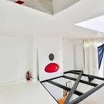 Apartment On Rue Pierre Fontaine