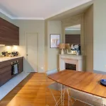 Arc De Triomphe - Luxury 1 Bedroom