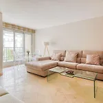 Spacious & Cozy Apartment - Trocadero Passy
