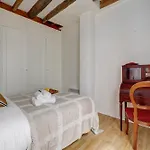 Bnbnova - 1Br Eiffel Tower & Rue Cler