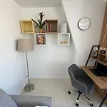 Superb Studio With Eiffel Tower View