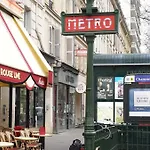 Peaceful Studio In A Impasse In Charonne