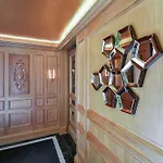 Maison Astor Paris, Curio Collection By Hilton