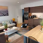 Apartments Paris Centre - At Home Hotel