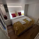 Apartments Paris Centre - At Home Hotel