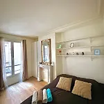 Modern & Central Apartment