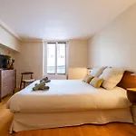 Apt Central Hotel De Ville