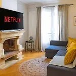 Spacious Apartment For 6 People
