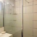 Beautiful 1 Bedroom Apartment Next To Roland