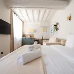 Cosy Studio With Prime Location, Le Marais